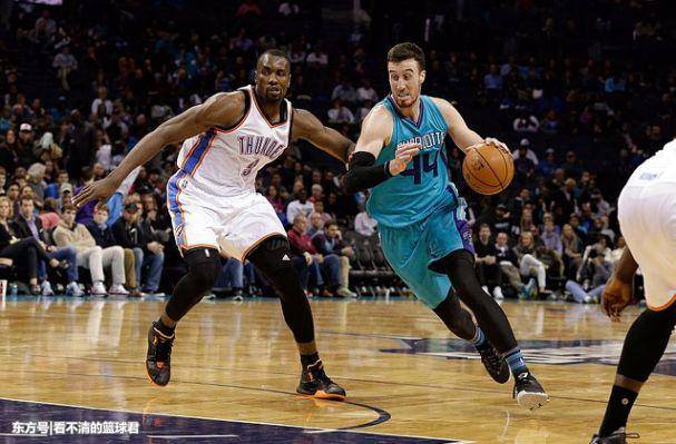  黄蜂新秀单场七抢断惊艳联盟  