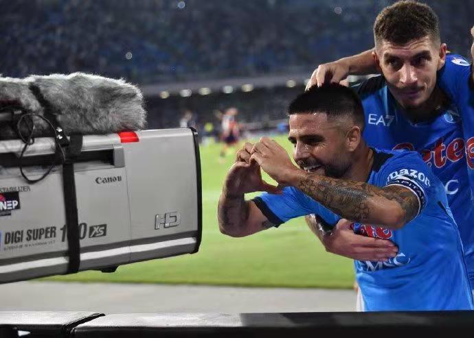  那不勒斯防线失误频发，斯帕莱蒂公开致歉  