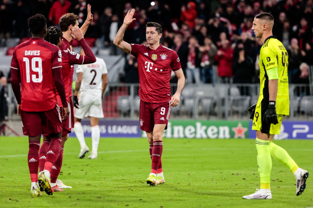  弗赖堡爆冷击败拜仁终结其不败金身  