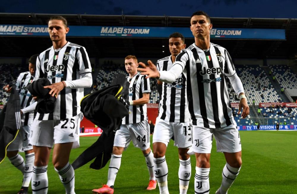  都灵德比战平局终结尤文十连胜纪录  